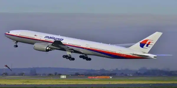 MH17: Ρωσικός πύραυλος έριξε την πτήση της Malaysian Airlines, επιβεβαίωσε ολλανδικό δικαστήριο MH17: Ρωσικός πύραυλος έριξε την πτήση της Malaysian Airlines, επιβεβαίωσε ολλανδικό δικαστήριο