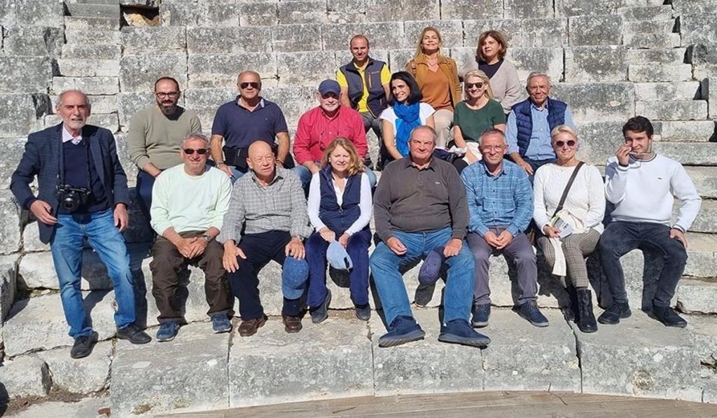 Στη Βόρεια Ήπειρο βρέθηκε το τριήμερο της 28ης ο Κώστας Καραμανλής Στη Βόρεια Ήπειρο βρέθηκε το τριήμερο της 28ης ο Κώστας Καραμανλής