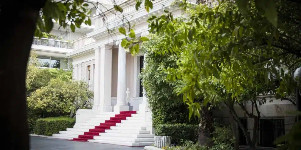 Ολοκληρώθηκε η σύσκεψη στο Μαξίμου για την Κιβωτό του Κόσμου -Ανακοινώσεις από τον Γ. Οικονόμου Ολοκληρώθηκε η σύσκεψη στο Μαξίμου για την Κιβωτό του Κόσμου -Ανακοινώσεις από τον Γ. Οικονόμου