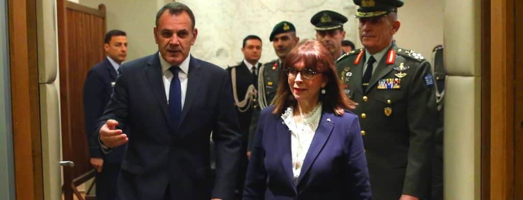 Σακελλαροπούλου: Στο Κίεβο συνοδευόμενη απ’ τον υπ. Άμυνας – Συνάντηση με Ζελένσκι – Σαφές μήνυμα στήριξης της Ουκρανίας Σακελλαροπούλου: Στο Κίεβο συνοδευόμενη απ’ τον υπ. Άμυνας – Συνάντηση με Ζελένσκι – Σαφές μήνυμα στήριξης της Ουκρανίας