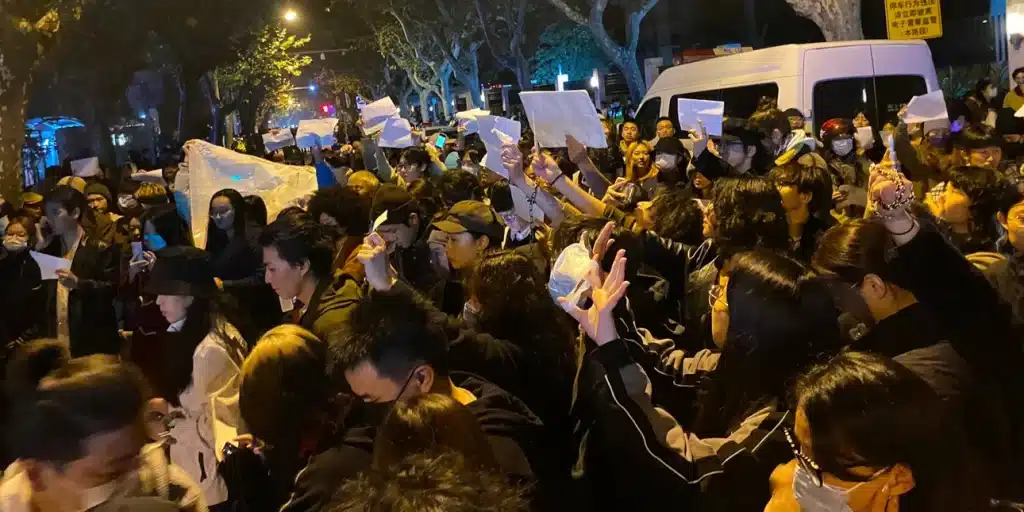 Kύμα διαδηλώσεων ενάντια στα lockdown σαρώνει την Κίνα -«Κάτω το Κομμουνιστικό Κόμμα, θέλουμε ελευθερία» Kύμα διαδηλώσεων ενάντια στα lockdown σαρώνει την Κίνα -«Κάτω το Κομμουνιστικό Κόμμα, θέλουμε ελευθερία»