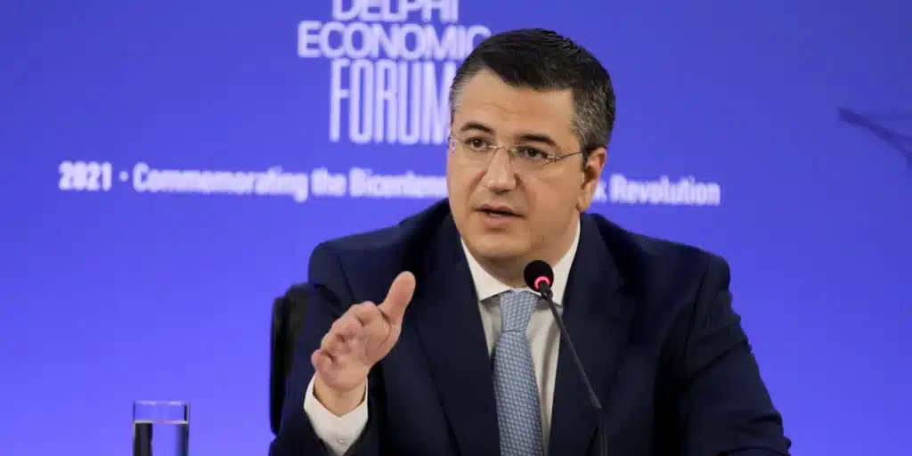 Ακραία πρόκληση από τις τουρκικές αρχές στη Σμύρνη: Απαγόρευσαν την είσοδο στον Απόστολο Τζιτζικώστα