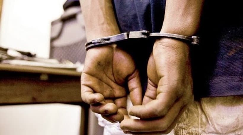 Κως: Χειροπέδες σε 35χρονο για βιασμό και ασέλγεια σε βάρος ανηλίκων – Έβαλε με τη βία κοριτσάκι σε αυτοκίνητο Κως: Χειροπέδες σε 35χρονο για βιασμό και ασέλγεια σε βάρος ανηλίκων – Έβαλε με τη βία κοριτσάκι σε αυτοκίνητο