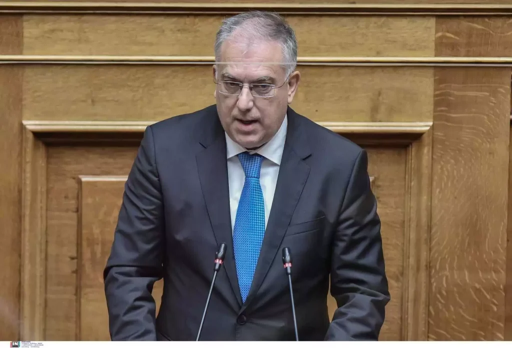 Τάκης Θεοδωρικάκος για τον βιασμό ανήλικου: Στο ευαίσθητο θέμα της βίας οφείλουν όλοι να κινητοποιηθούν Τάκης Θεοδωρικάκος για τον βιασμό ανήλικου: Στο ευαίσθητο θέμα της βίας οφείλουν όλοι να κινητοποιηθούν