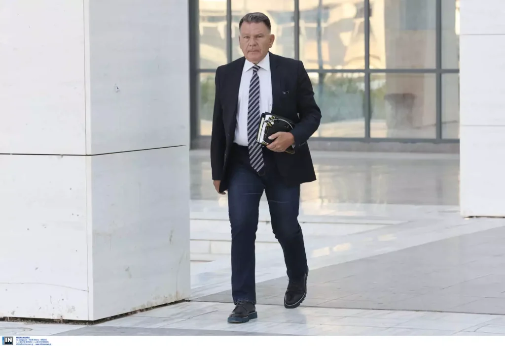 Αλέξης Κούγιας: Ο αστυνομικός δεν ήθελε καν να τραυματίσει τον 16χρονο Ρομά στη Θεσσαλονίκη Αλέξης Κούγιας: Ο αστυνομικός δεν ήθελε καν να τραυματίσει τον 16χρονο Ρομά στη Θεσσαλονίκη