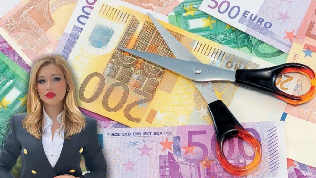 Λαμία – Μακρακώμη : Τεράστια διαγραφή χρεών άνω των 200.000 ευρώ για 2 συμπολίτες μας Λαμία – Μακρακώμη : Τεράστια διαγραφή χρεών άνω των 200.000 ευρώ για 2 συμπολίτες μας