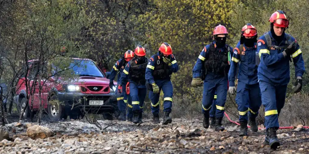Ενίσχυση 600 ευρώ σε ενστόλους, καταψήφισαν ΣΥΡΙΖΑ, ΜέΡΑ25 -Έκτακτο επίδομα και για πυροσβέστες-σωφρονιστικούς