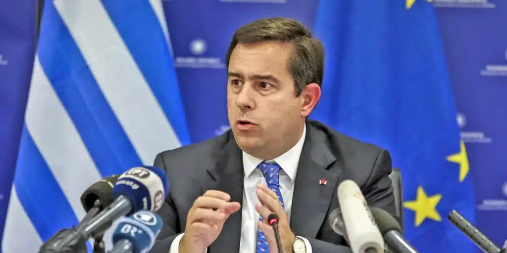 Μηταράκης: Μεγάλο ερώτημα γιατί οι ΜΚΟ μάς κάνουν διαρκείς επιθέσεις Μηταράκης: Μεγάλο ερώτημα γιατί οι ΜΚΟ μάς κάνουν διαρκείς επιθέσεις