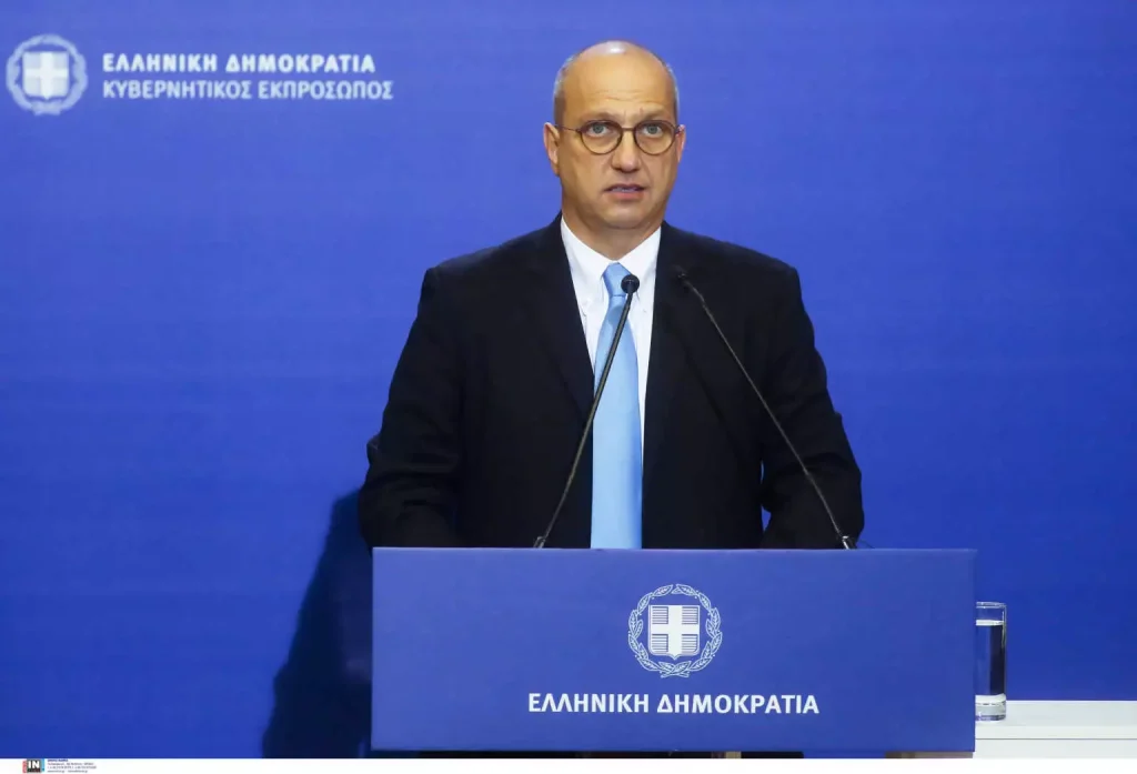 Γιάννης Οικονόμου για Πελέ: Ο σπουδαιότερος των σπουδαίων πέρασε στην αθανασία Γιάννης Οικονόμου για Πελέ: Ο σπουδαιότερος των σπουδαίων πέρασε στην αθανασία