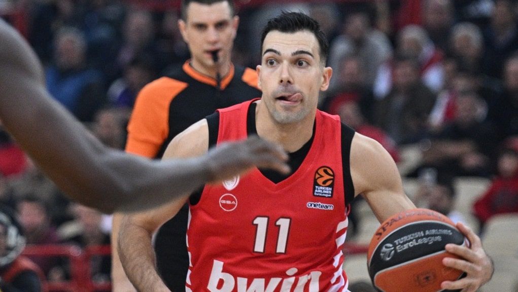 Τραυματίστηκε και δεν συνεχίζει με Μακάμπι ο Σλούκας Τραυματίστηκε και δεν συνεχίζει με Μακάμπι ο Σλούκας