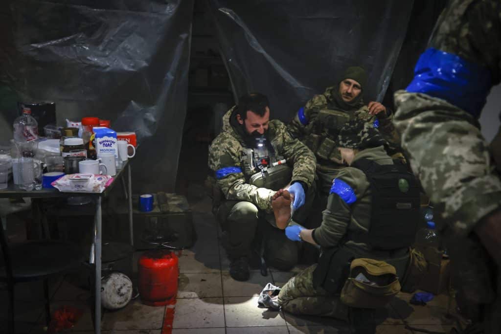 Ζελένσκι για τους στρατιώτες του, υπερασπιστές του Σολεντάρ: «Αντιστέκονται σε νέες, ακόμη πιο βίαιες επιθέσεις» Ζελένσκι για τους στρατιώτες του, υπερασπιστές του Σολεντάρ: «Αντιστέκονται σε νέες, ακόμη πιο βίαιες επιθέσεις»