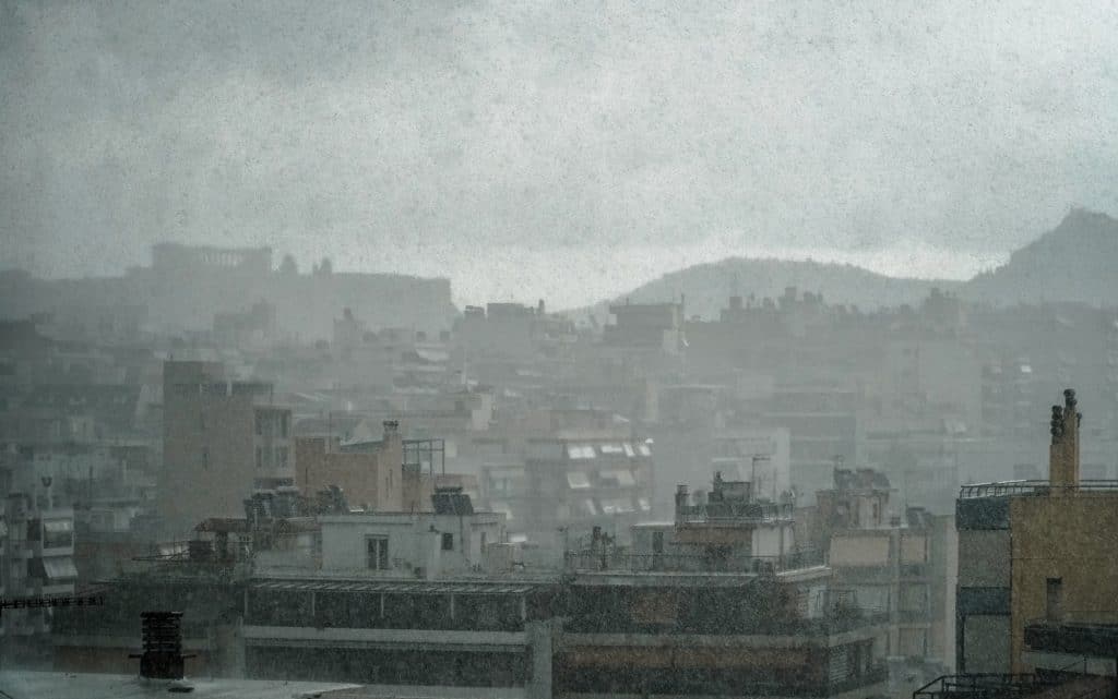 Επελαύνει η κακοκαιρία: Μήνυμα από το 112 στην Αττική – Πού εντοπίζονται προβλήματα Επελαύνει η κακοκαιρία: Μήνυμα από το 112 στην Αττική – Πού εντοπίζονται προβλήματα