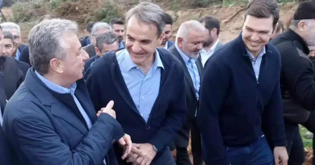 Μητσοτάκης για ΣΥΡΙΖΑ: Όταν δεν έχεις τι να πεις, διχάζεις και πετάς λάσπη Μητσοτάκης για ΣΥΡΙΖΑ: Όταν δεν έχεις τι να πεις, διχάζεις και πετάς λάσπη
