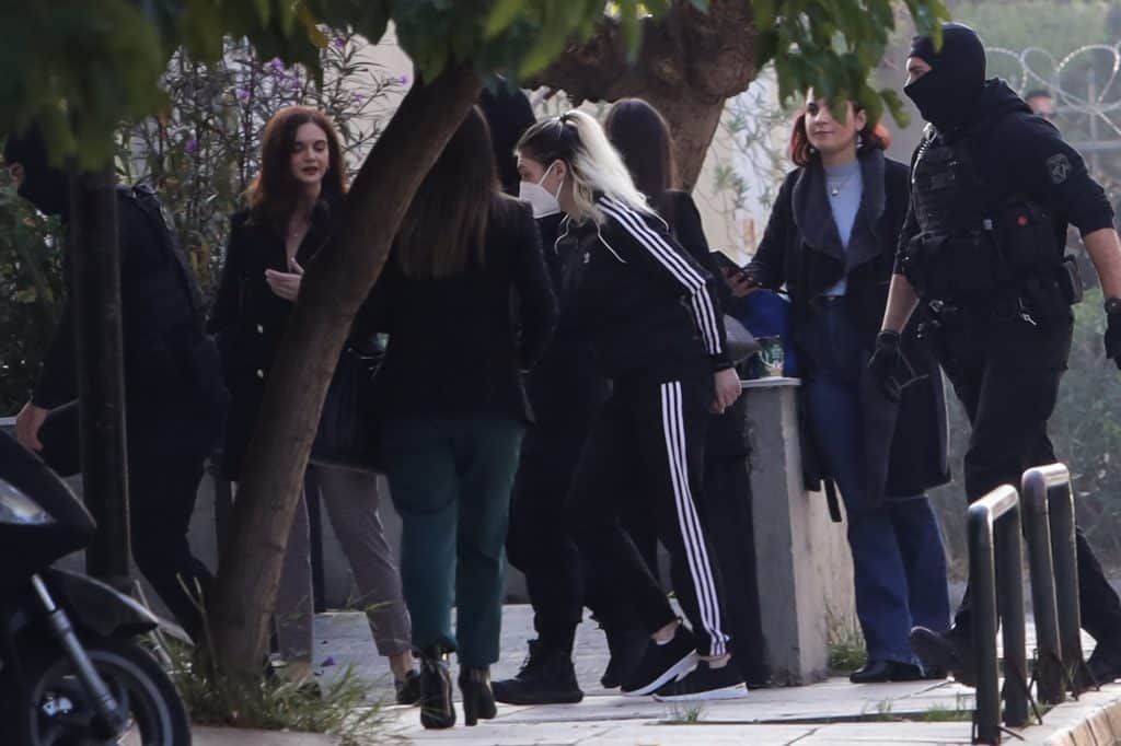 Υπόθεση Πάτρας: Η ώρα της δίκης για την κατηγορούμενη για δολοφονία της 9χρονης κόρης της – Πιθανή η αναβολή της Υπόθεση Πάτρας: Η ώρα της δίκης για την κατηγορούμενη για δολοφονία της 9χρονης κόρης της – Πιθανή η αναβολή της