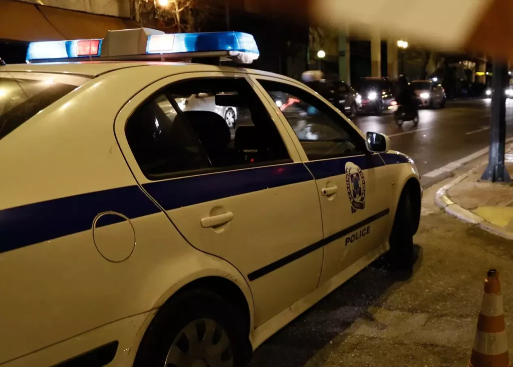 Διάσημος τράπερ συνελήφθη στο Αγρίνιο με όπλο – Πήγαινε με το αυτοκίνητο να δώσει συναυλία