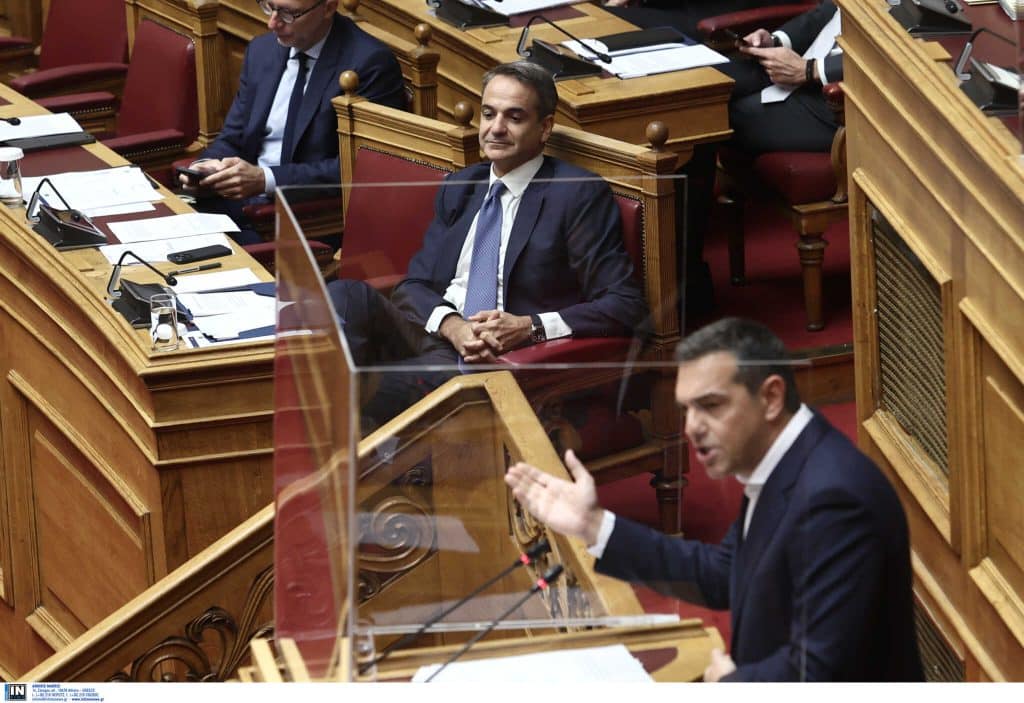Πρόταση μομφής Live: Άρχισε η τριήμερη μάχη στη Βουλή Πρόταση μομφής Live: Άρχισε η τριήμερη μάχη στη Βουλή
