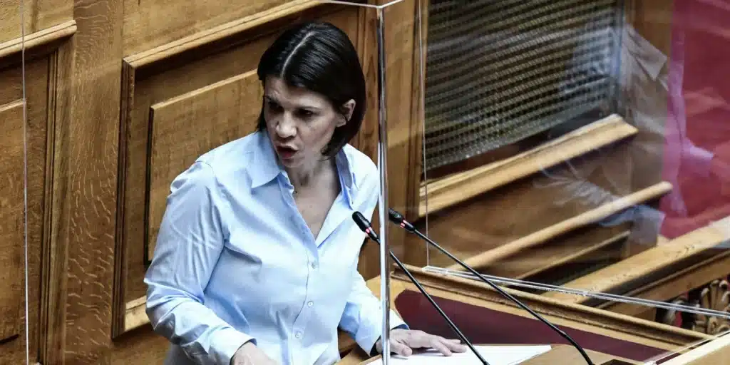 ΝΔ: Η βουλευτής του ΣΥΡΙΖΑ Ελευθεριάδου έχει 55 εντάλματα πληρωμών από τον ΕΦΚΑ -Θα την «παραιτήσει» ο Τσίπρας;