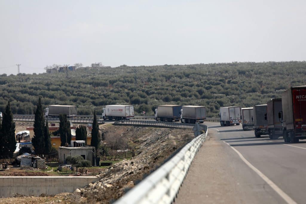 Φάλαγγα οχημάτων των Γάλλων «Γιατρών χωρίς Σύνορα» εισήλθε στη βορειονατολική Συρία μεταφέροντας βοήθεια στους σεισμοπαθείς Φάλαγγα οχημάτων των Γάλλων «Γιατρών χωρίς Σύνορα» εισήλθε στη βορειονατολική Συρία μεταφέροντας βοήθεια στους σεισμοπαθείς