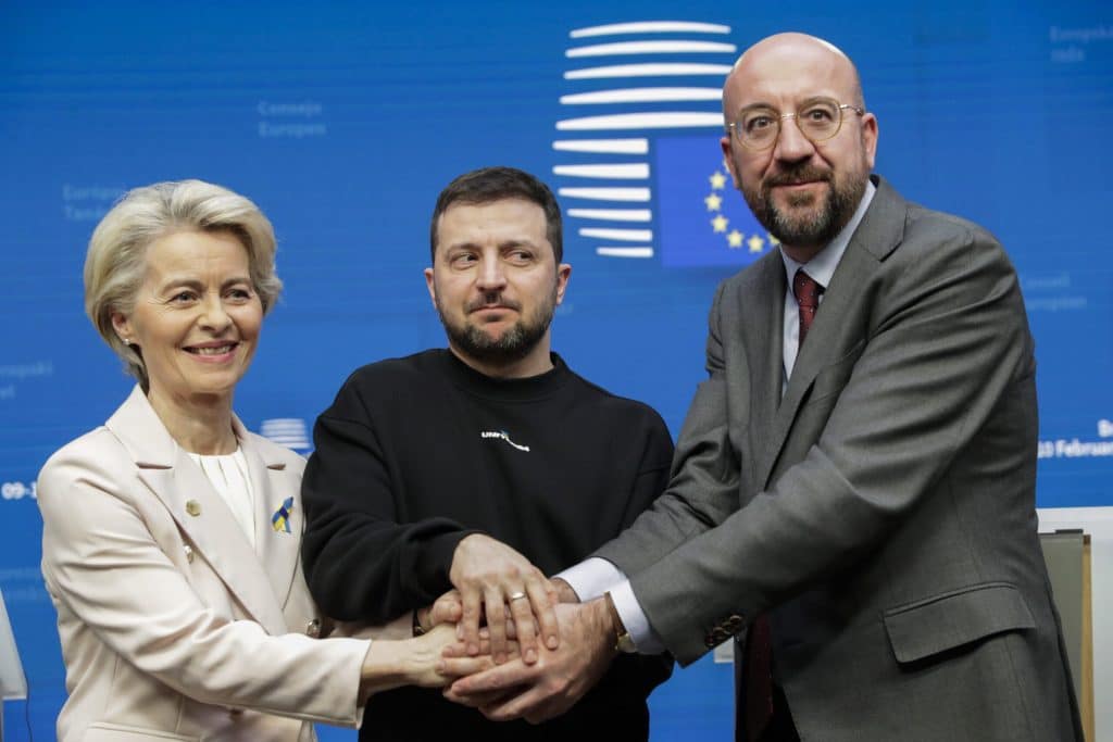 Απόφαση της Ε.Ε.: Πολιτική, οικονομική, στρατιωτική και ανθρωπιστική υποστήριξη στην Ουκρανία