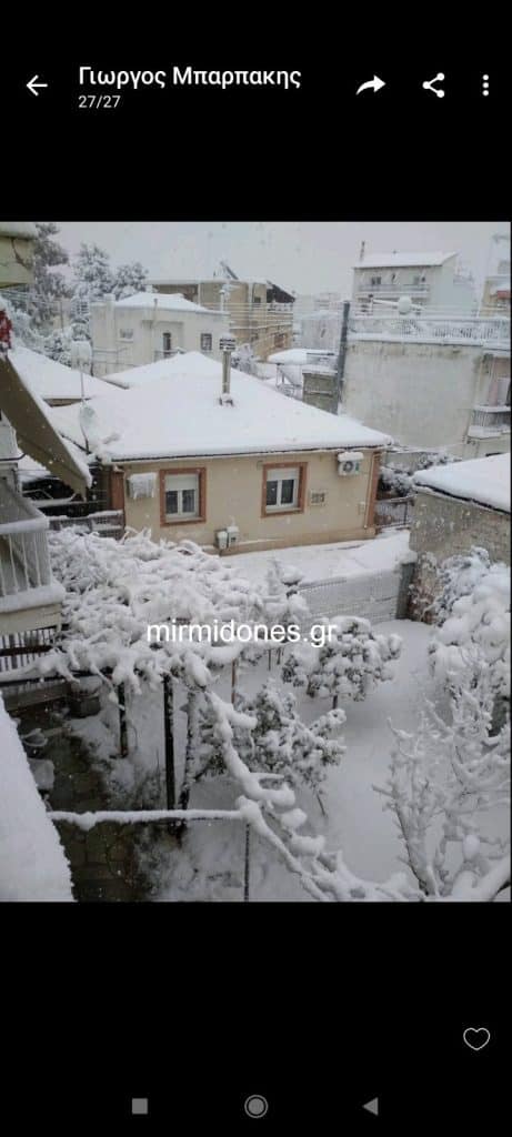 Στα «λευκά»… ξύπνησε ο Βόλος – χιόνιζε όλη τη νύχτα (φωτογραφίες-video )