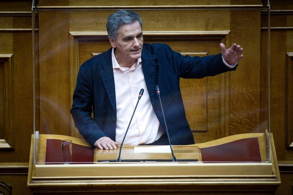 Τσακαλώτος: Κοροϊδία το Food Pass — Ρυθμίσεις που δεν αλλάζουν ούτε τη φιλοσοφία ούτε τη δομή του εξωδικαστικού μηχανισμού Τσακαλώτος: Κοροϊδία το Food Pass — Ρυθμίσεις που δεν αλλάζουν ούτε τη φιλοσοφία ούτε τη δομή του εξωδικαστικού μηχανισμού