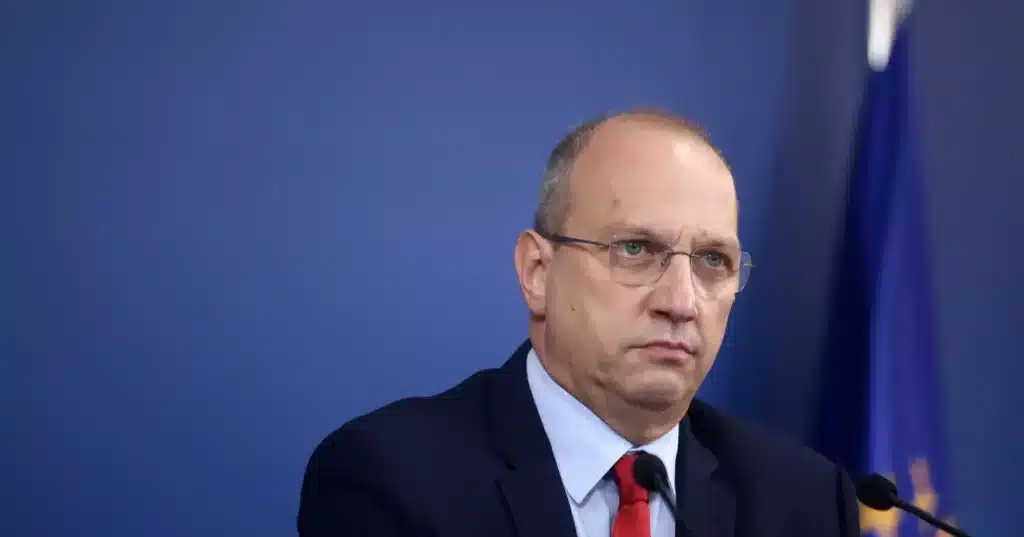 Οικονόμου σε Τσίπρα για διάταξη Κασιδιάρη: Η Ιστορία επιφυλάσσει περιφρόνηση στον πρόεδρο του ΣΥΡΙΖΑ