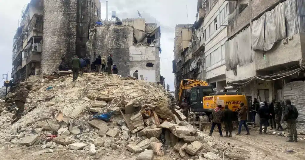 Λέκκας σε Live News: Το 1/5 της πόλης Χατάι έχει κατεδαφιστεί – Υπεράνθρωπες προσπάθειες από την ελληνική αποστολή