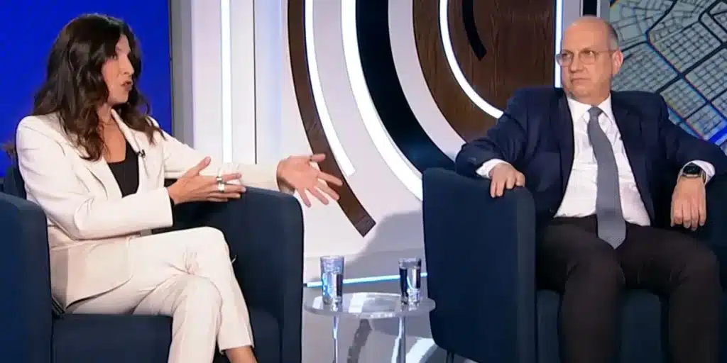 Debate Οικονόμου-Τσαπανίδου: Έμεινε τελικά η φράση «Η θάλασσα δεν έχει σύνορα» Debate Οικονόμου-Τσαπανίδου: Έμεινε τελικά η φράση «Η θάλασσα δεν έχει σύνορα»
