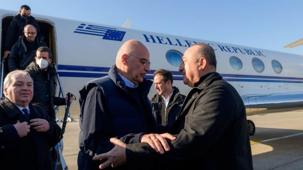 Τουρκικά ΜΜΕ: ‘Εμπρακτη η αλληλεγγύη της Ελλάδας με την επίσκεψη Δένδια Τουρκικά ΜΜΕ: ‘Εμπρακτη η αλληλεγγύη της Ελλάδας με την επίσκεψη Δένδια