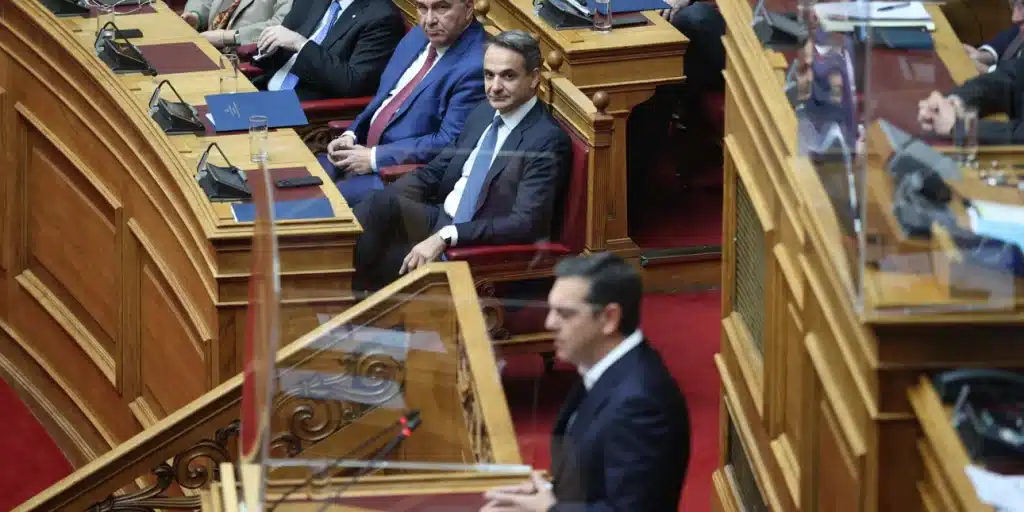 Δημοσκόπηση Marc: Προβάδισμα 7,5 μονάδων για ΝΔ-Η πλειοψηφία την θέλει αυτοδύναμη κυβέρνηση