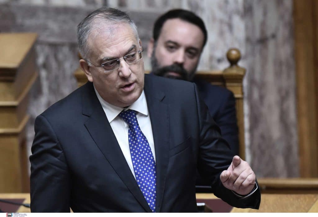 Τάκης Θεοδωρικάκος: Μήνυση στον απόστρατο αστυνομικό για την υπόθεση του γιου του.