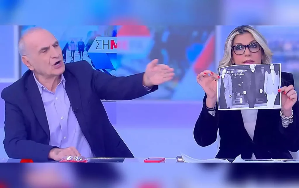 Ο Βαρεμένος άρπαξε από τα χέρια της Καραμανλή φωτογραφία του Αλέξη Τσίπρα – Άγριος καυγάς στον ΣΚΑΪ