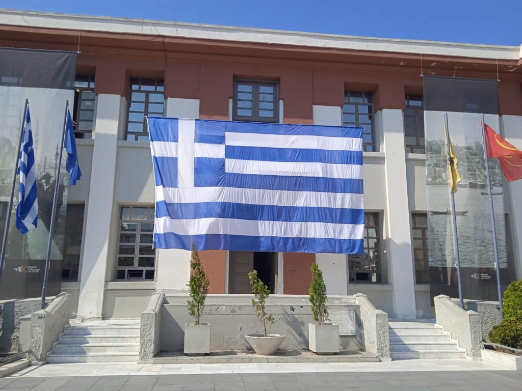 Έτοιμη η Καλαμαριά για τον εορτασμό της 25ης Μαρτίου
