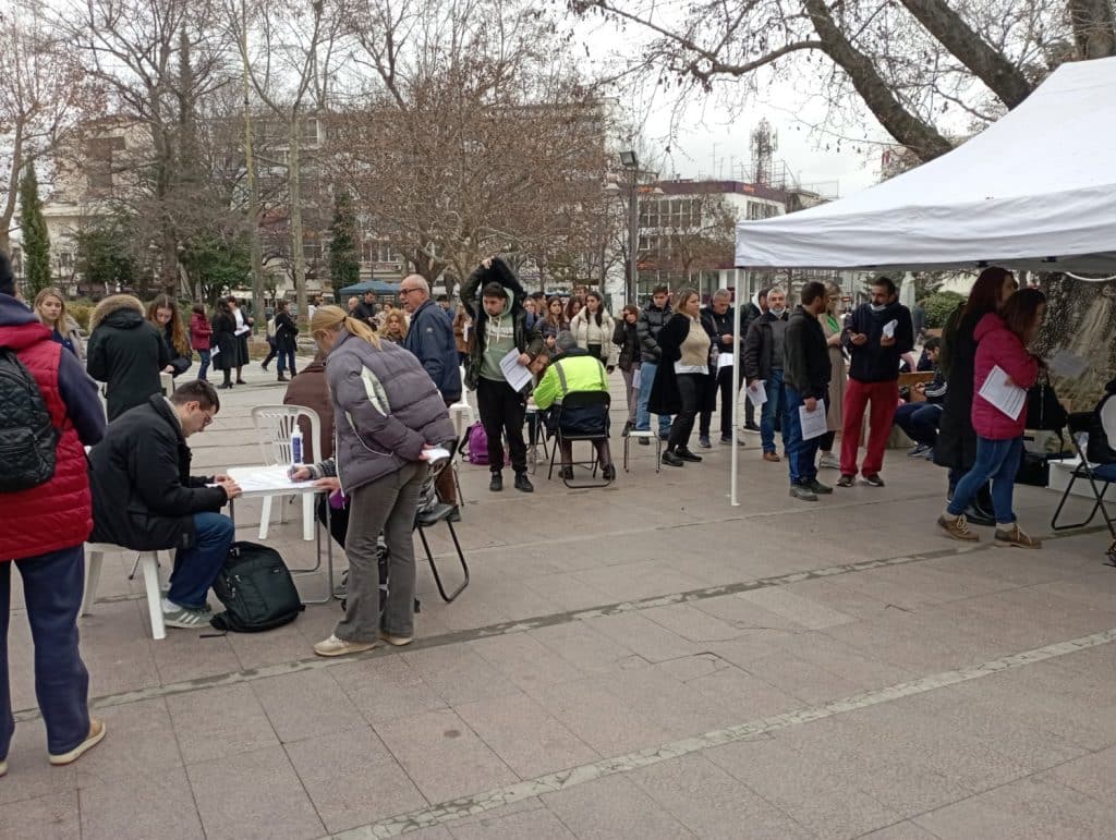 «Ευχαριστώ στους αιμοδότες» – Καλύφθηκαν πλήρως οι ανάγκες των τραυματιών στα Τέμπη