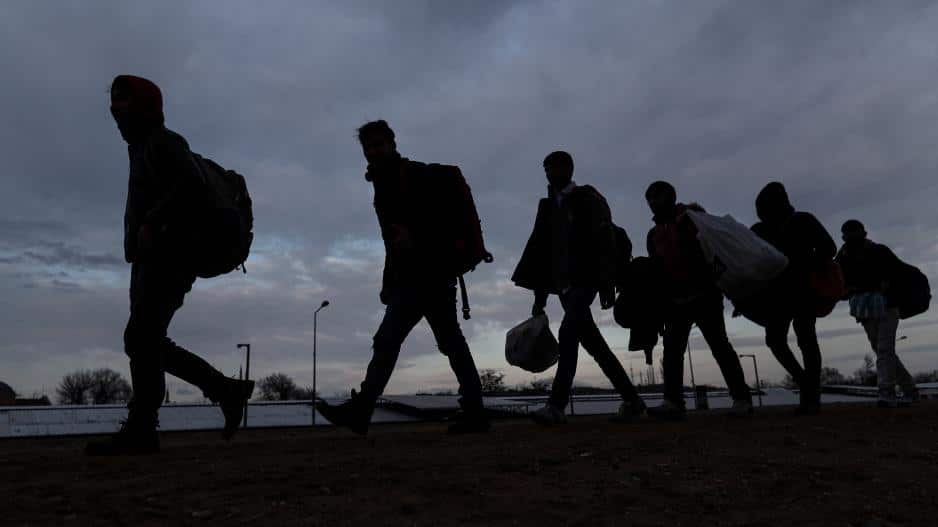 Έβρος: Διάσωση 8 μεταναστών που προσπάθησαν να διασχίσουν τον ποταμό πεζή Έβρος: Διάσωση 8 μεταναστών που προσπάθησαν να διασχίσουν τον ποταμό πεζή