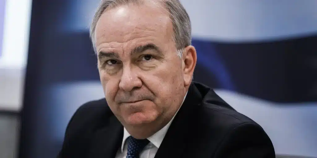 Νίκος Παπαθανάσης: Προσφεύγει στη Δικαιοσύνη για τη «συνεχιζόμενη δεινή συκοφαντική εκστρατεία»