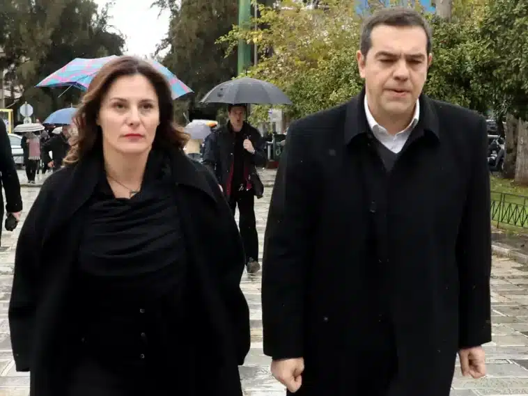 Συλλυπητήριο μήνυμα ΣΥΡΙΖΑ για τον θάνατο της μητέρας της Περιστέρας Μπαζιάνα Συλλυπητήριο μήνυμα ΣΥΡΙΖΑ για τον θάνατο της μητέρας της Περιστέρας Μπαζιάνα