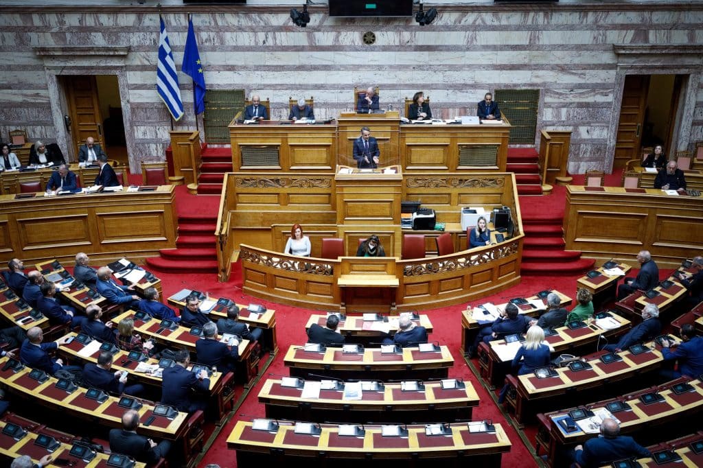 Γυναίκες στην πολιτική: Συμμετοχή στη διακυβέρνηση και τη λήψη αποφάσεων Γυναίκες στην πολιτική: Συμμετοχή στη διακυβέρνηση και τη λήψη αποφάσεων