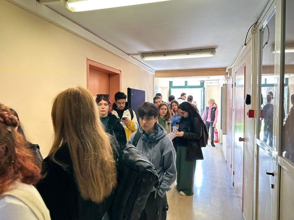 Σύγκρουση τρένων στα Τέμπη: Κύμα αλληλεγγύης από όλη την Ελλάδα Σύγκρουση τρένων στα Τέμπη: Κύμα αλληλεγγύης από όλη την Ελλάδα