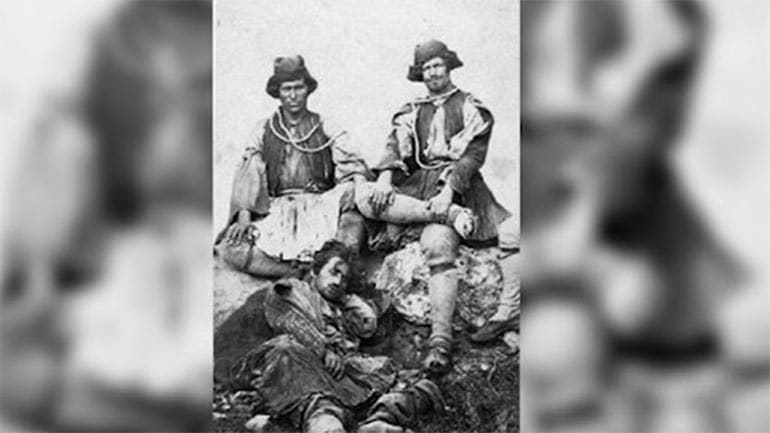 Σαν σήμερα το 1870 η σφαγή στο Δήλεσι, ένα από τα θλιβερότερα γεγονότα του νεοελληνικού κράτους Σαν σήμερα το 1870 η σφαγή στο Δήλεσι, ένα από τα θλιβερότερα γεγονότα του νεοελληνικού κράτους
