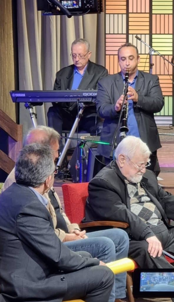 Κυριακή του Πάσχα αφιέρωμα στον συμπατριώτη μας Κώστα Μπιλίρη Κυριακή του Πάσχα αφιέρωμα στον συμπατριώτη μας Κώστα Μπιλίρη