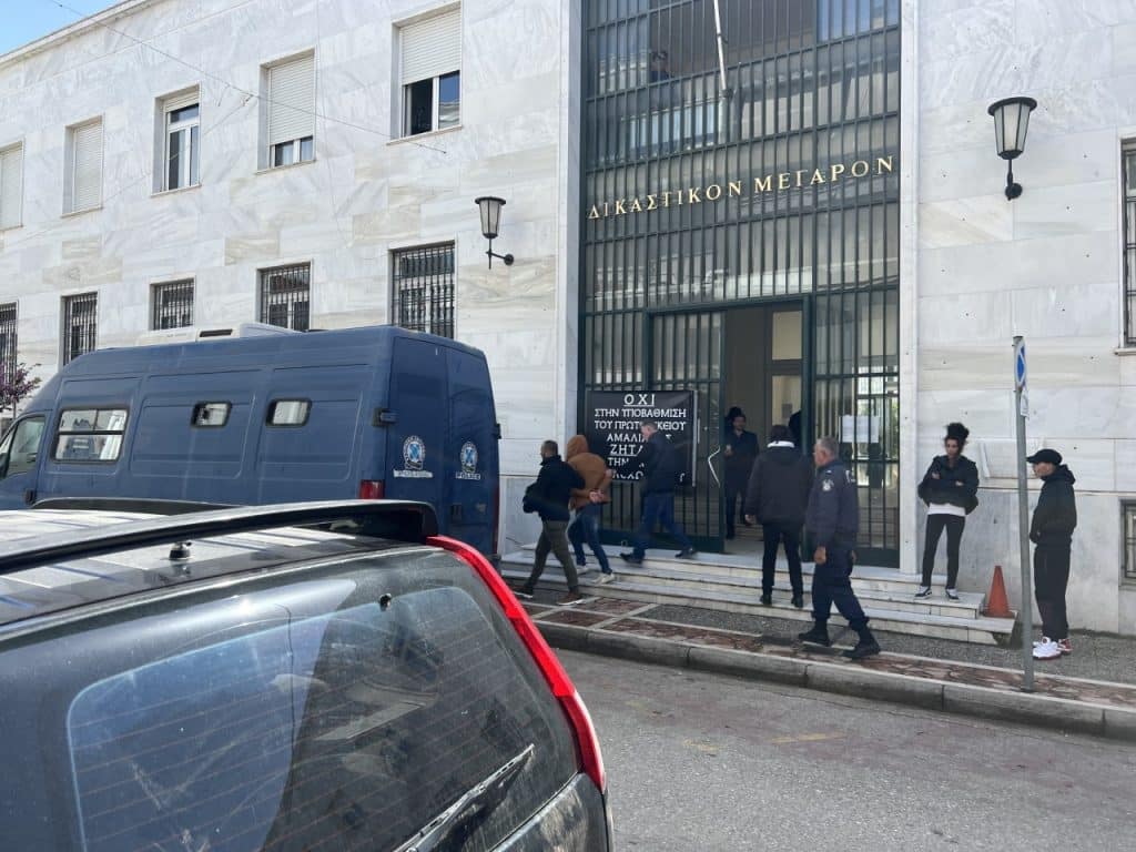 Αμαλιάδα: Προφυλακίστηκαν δύο από τα τρία μέλη της εγκληματικής οργάνωσης Αμαλιάδα: Προφυλακίστηκαν δύο από τα τρία μέλη της εγκληματικής οργάνωσης