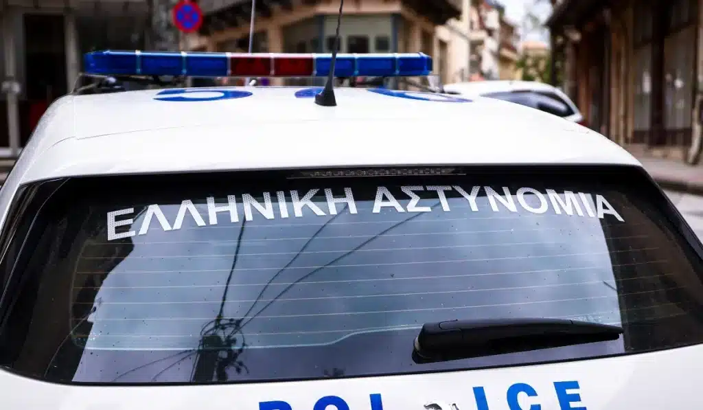 Θρίλερ στον Πειραιά: Ανήλικη βρήκε ανθρώπινο σκελετό σε εγκαταλελειμμένο κτίριο