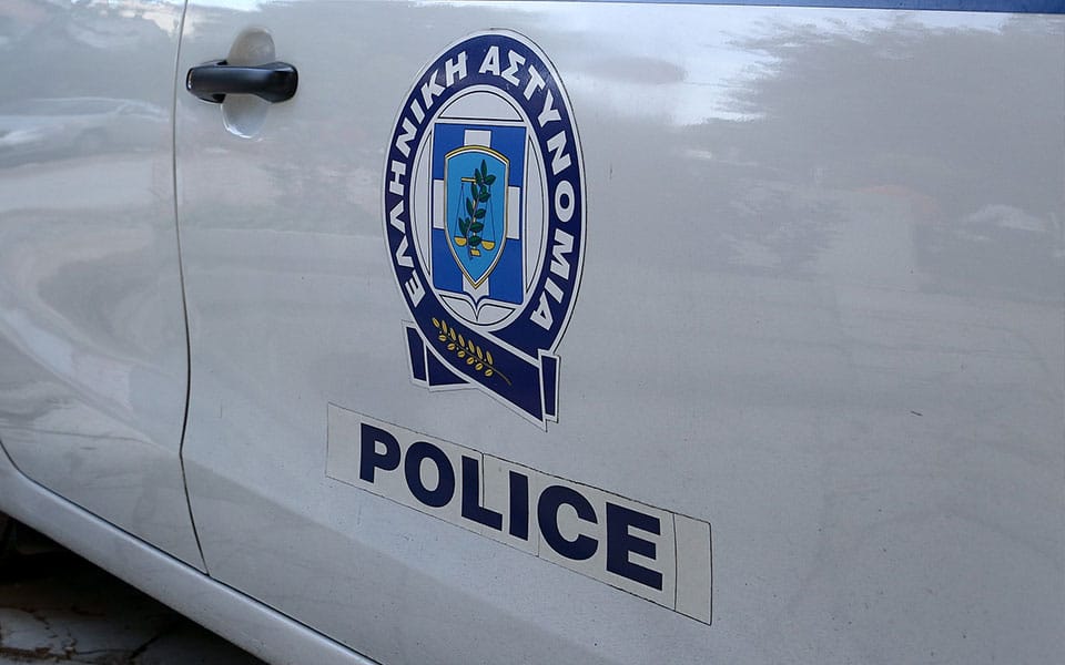 Λάρισα: Ανθρώπινα μέλη βρέθηκαν σε αποθήκη- Την ενοικίαζε 42χρονος Λάρισα: Ανθρώπινα μέλη βρέθηκαν σε αποθήκη- Την ενοικίαζε 42χρονος