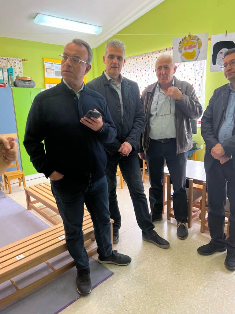 Το Νηπιαγωγείο Λιβανατών επισκέφθηκε ο Υπουργός Οικονομικών & Βουλευτής Φθιώτιδας Χρήστος Σταϊκούρας Το Νηπιαγωγείο Λιβανατών επισκέφθηκε ο Υπουργός Οικονομικών & Βουλευτής Φθιώτιδας Χρήστος Σταϊκούρας