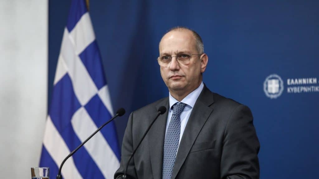 Οικονόμου: Ο κ. Τσίπρας προτείνει ανεδαφικές λύσεις – Δεν έχουν σχέση με την πραγματικότητα