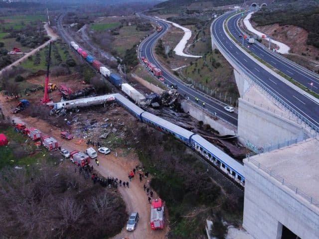 Τραγωδία Τεμπών: 10.000€ Οικονομική ενίσχυση για κάθε οικογένεια θανόντος / θανούσης από το Φιλανθρωπικό Ίδρυμα Στέλιος Χατζηιωάννου Τραγωδία Τεμπών: 10.000€ Οικονομική ενίσχυση για κάθε οικογένεια θανόντος / θανούσης από το Φιλανθρωπικό Ίδρυμα Στέλιος Χατζηιωάννου