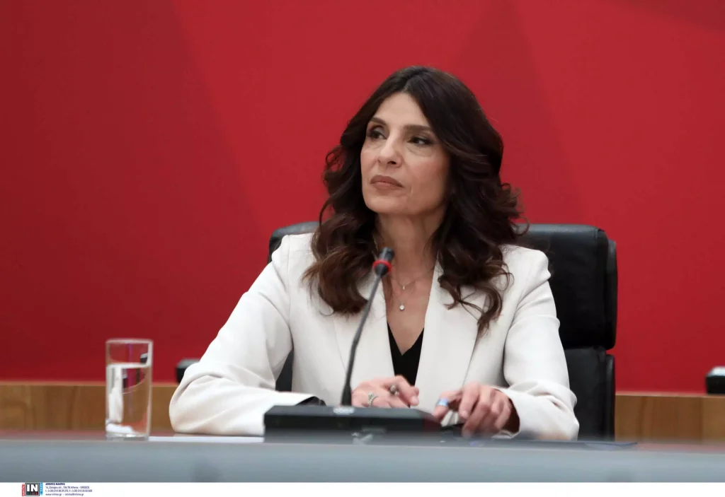Τσαπανίδου για ντιμπέιτ: Ο Σκέρτσος επιβεβαίωσε ότι ο Μητσοτάκης το «βάζει στα πόδια» Τσαπανίδου για ντιμπέιτ: Ο Σκέρτσος επιβεβαίωσε ότι ο Μητσοτάκης το «βάζει στα πόδια»