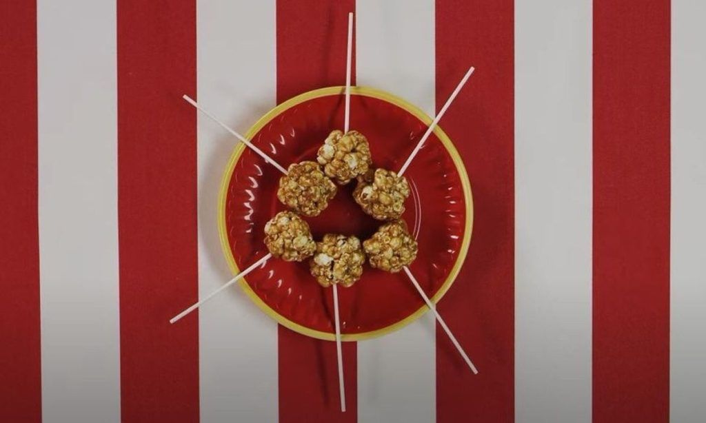 Η συνταγή της ημέρας: Pop corn pops με φυστικοβούτυρο Η συνταγή της ημέρας: Pop corn pops με φυστικοβούτυρο