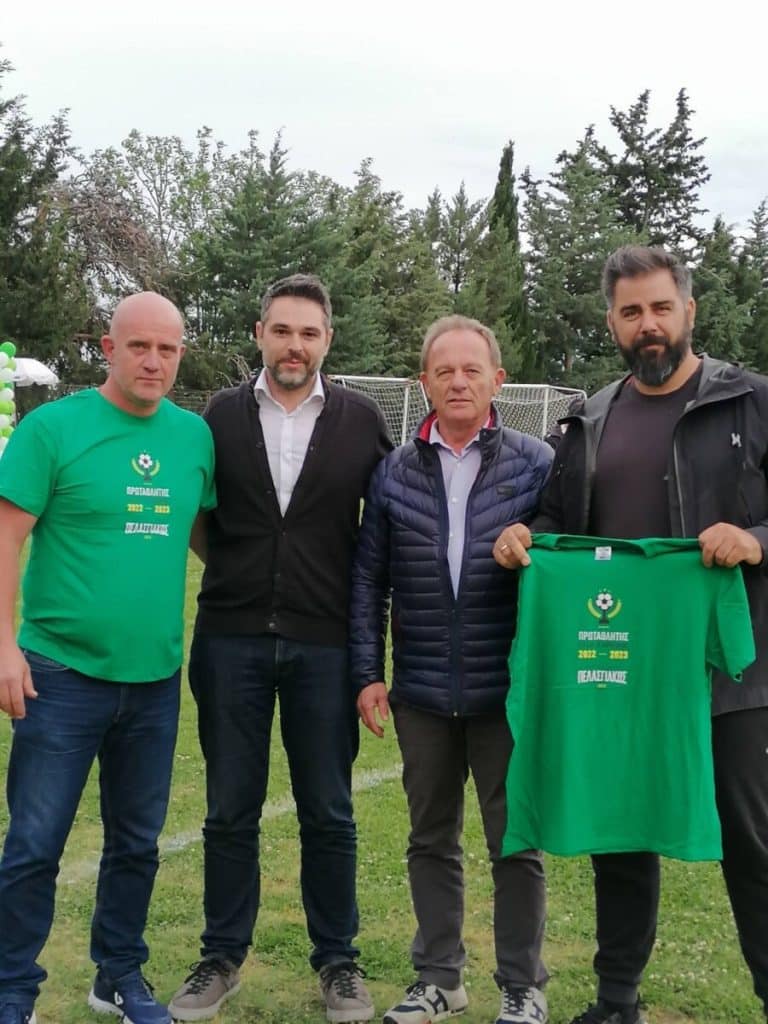 Τις Ράχες, την Πελασγία και τη Στυλίδα επισκέφθηκε ο Γιάννης Σαρακιώτης Τις Ράχες, την Πελασγία και τη Στυλίδα επισκέφθηκε ο Γιάννης Σαρακιώτης